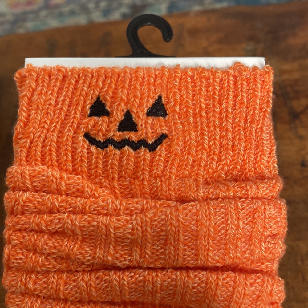 Bundle of 3 Pairs of Halloween Slouch Socks Pumpkin Ghost Spider Spooky Season - Picture 4 of 6